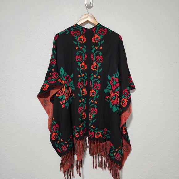 Flying Tomato Poncho Cape Wrap Kimono Floral Retro Fringe Medium/Large - Picture 2 of 6